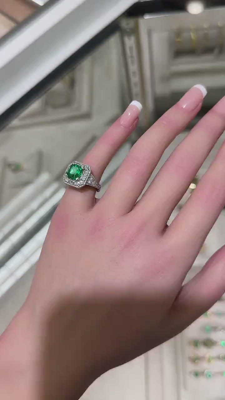 Luxurious Halo Accent Ring - AAA Quality Green Emerald Cut Diamond