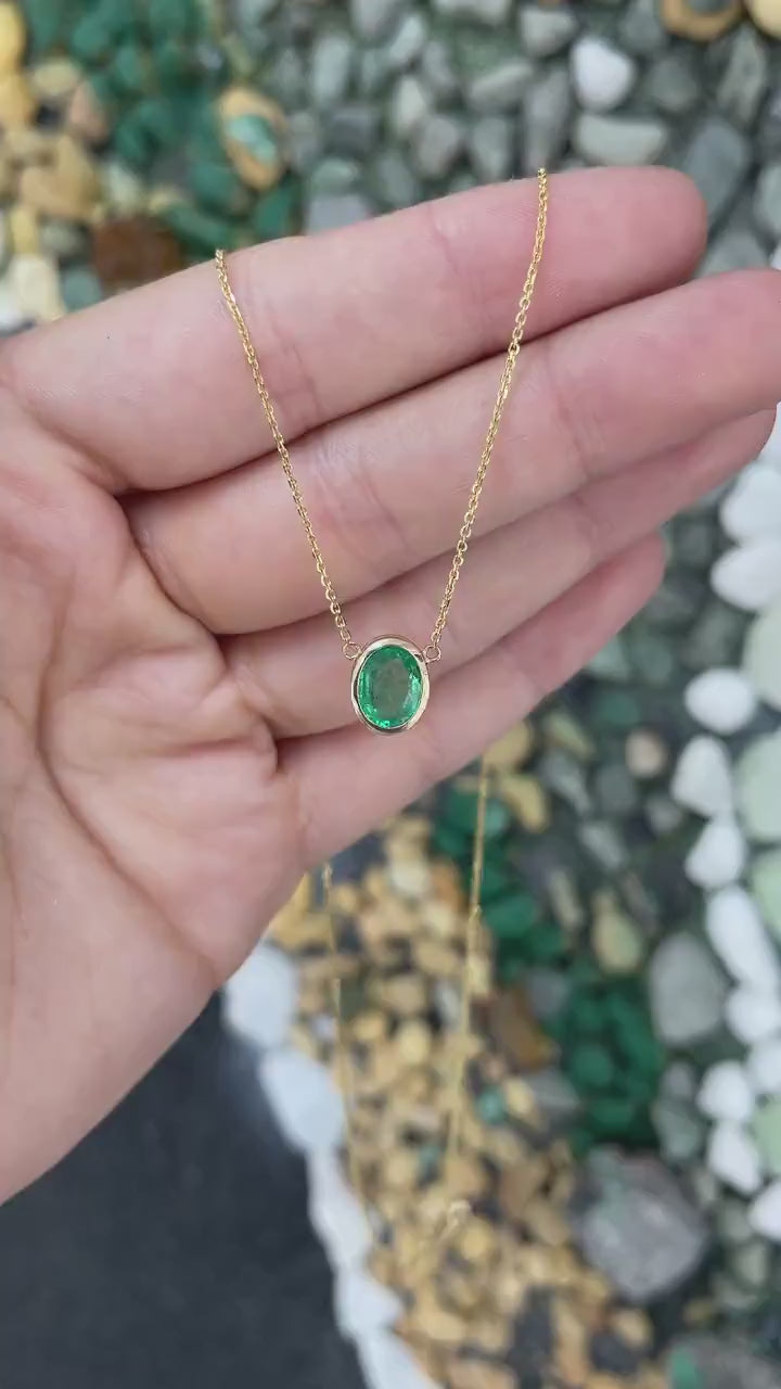 1.80ct 14K Gold Vertically Set Oval Cut Vivid Medium Green Emerald Stationary Pendant Necklace