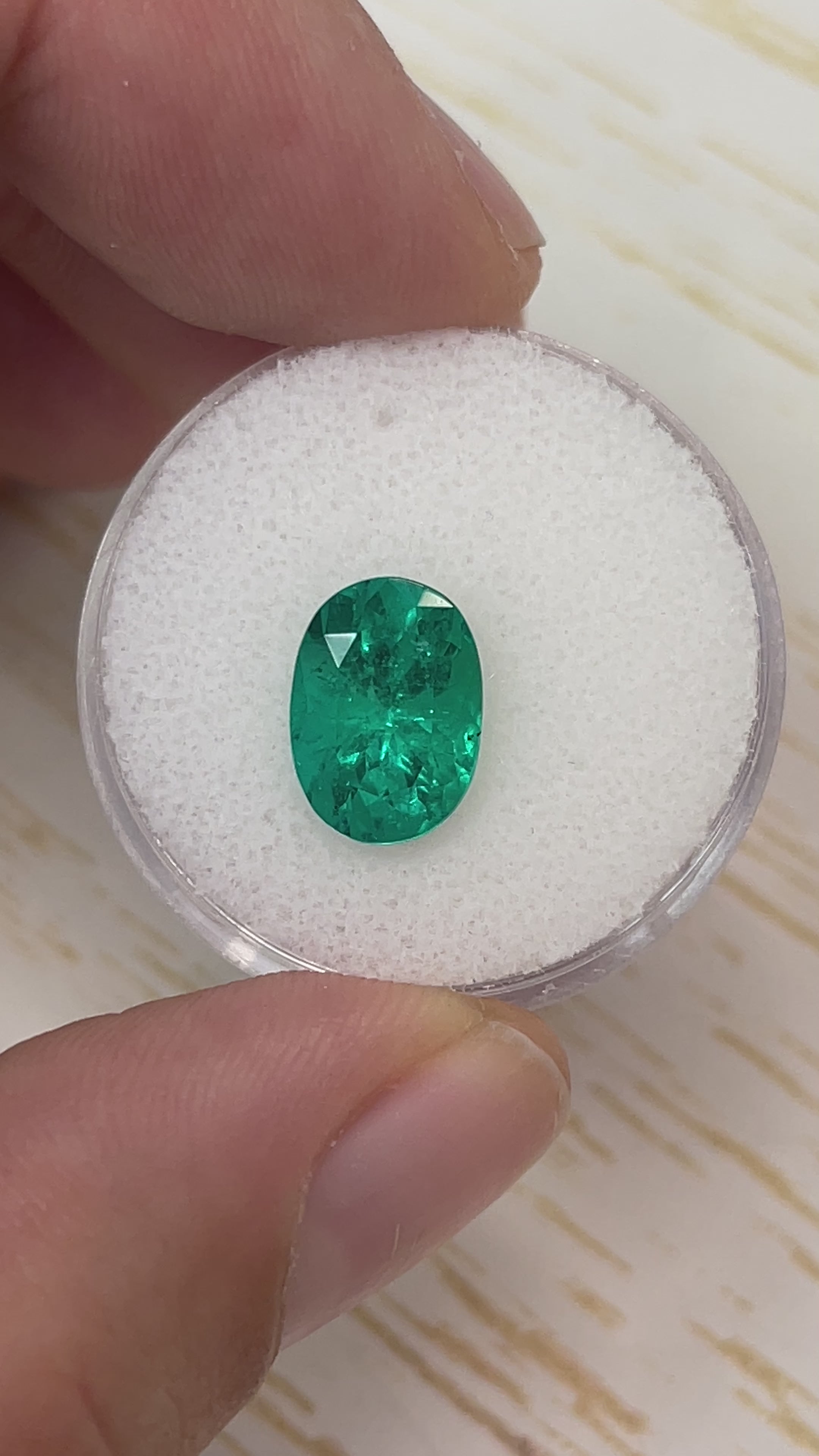 2.88 Carat 11x8 AAA+ MUZO GREEN Loose Colombian Emerald-Oval Cut