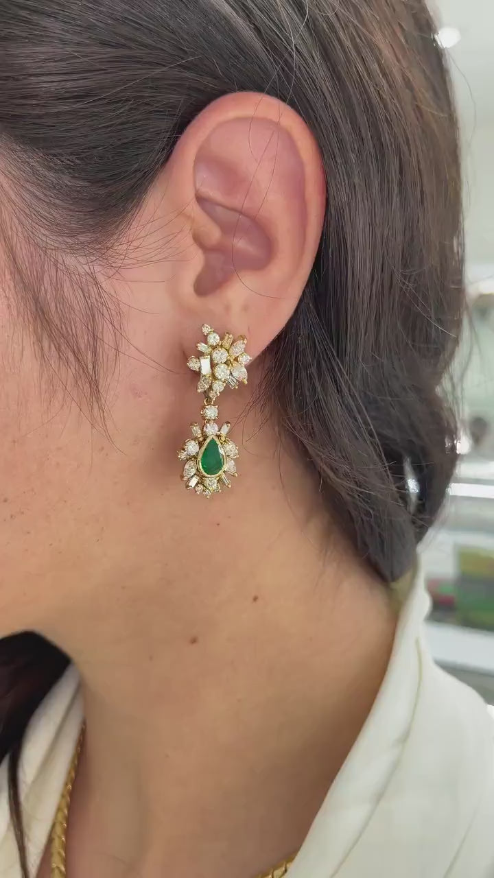 Stunning Cluster Dangle Earrings with 8.0tcw AAA+ Colombian Emeralds and Diamonds in 18K Gold