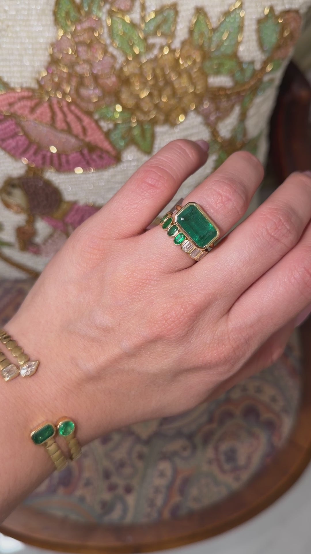 5.48cts 18K Big Deep Dark Green Bezel Natural Emerald East to West