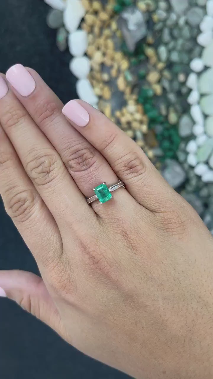 Dazzling 14K White Gold Ring: 1.95ct Four Prong Emerald Solitaire