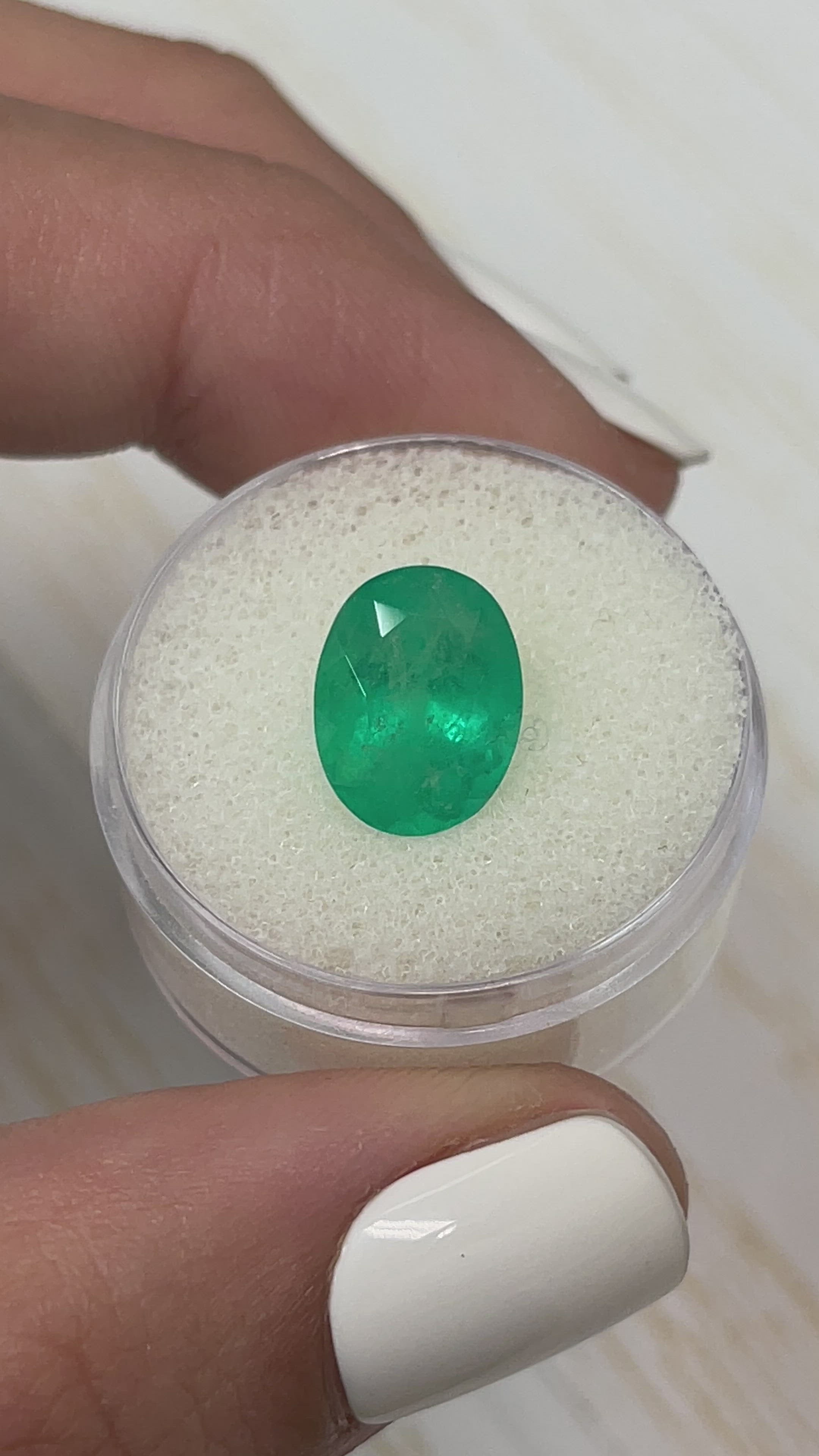 3.86 Carat Deep Emerald Green Natural Loose Colombian Emerald-Oval Cut