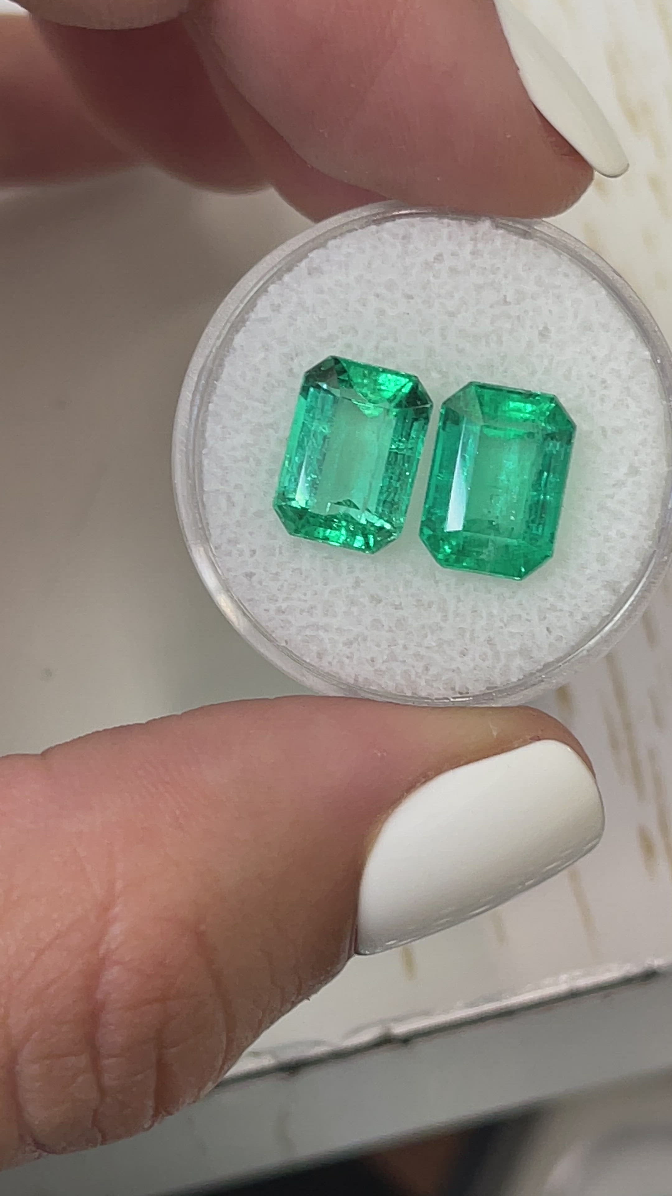 7.11tcw 10x8 Vibrant Matching Loose Colombian Emeralds-Emerald Cut