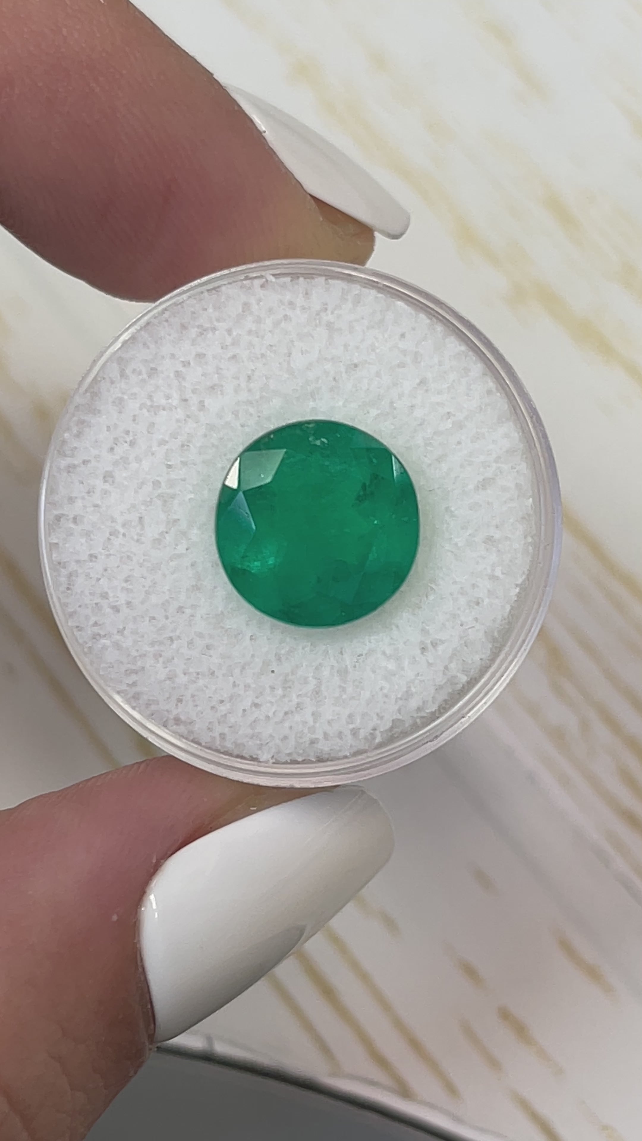 5.15 Carat 11x11 Medium Green Natural Round Loose Colombian Emerald