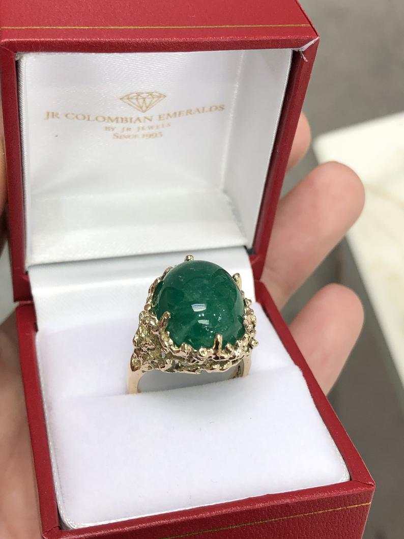 11.90 Carat Large Dark Green Muzo