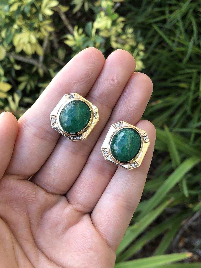 Statement Size Large Colombian Emerald Cabochon Gold Omega