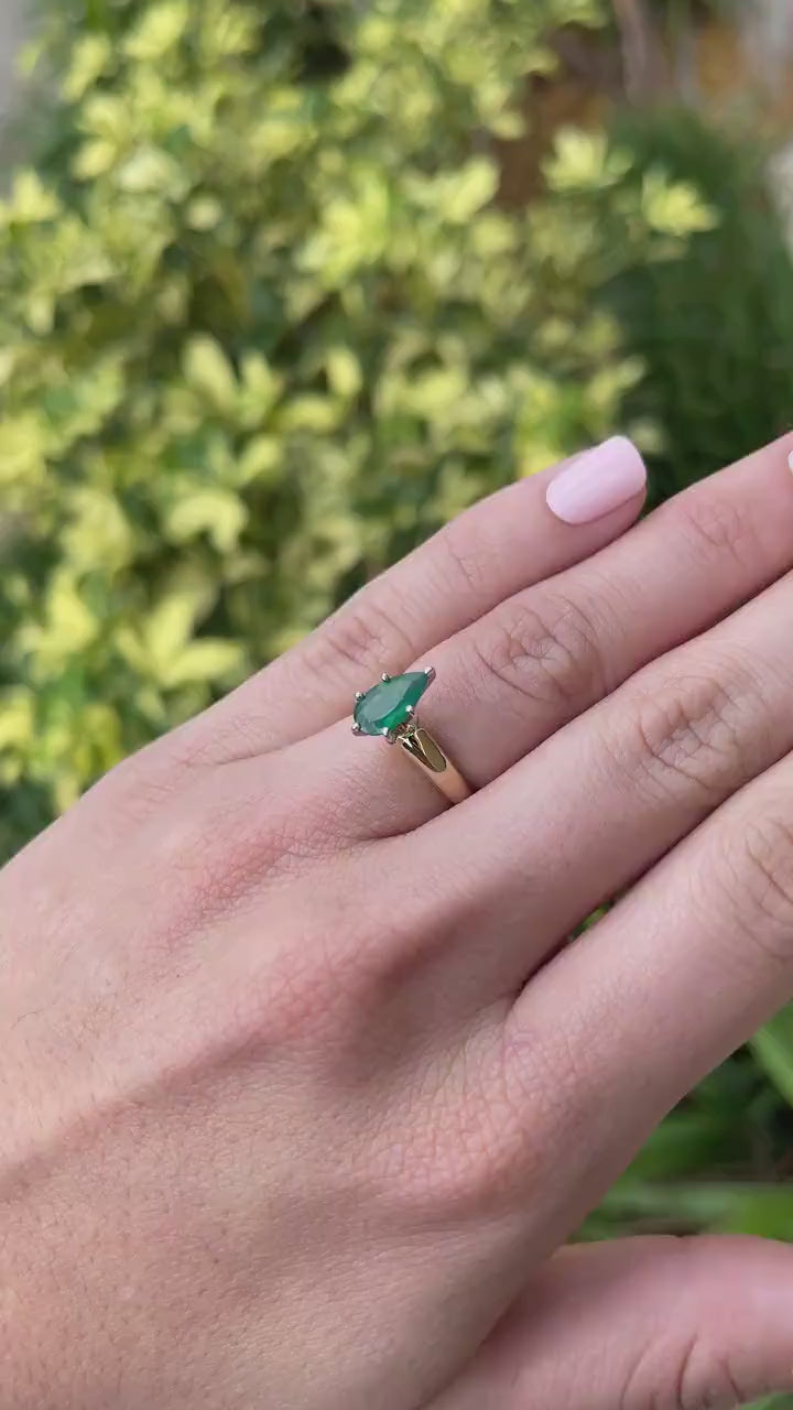 Dazzling Brilliance: 1.06ct Dark Green Pear Real Emerald Solitaire Prong Promise Ring - A Shimmering Classic