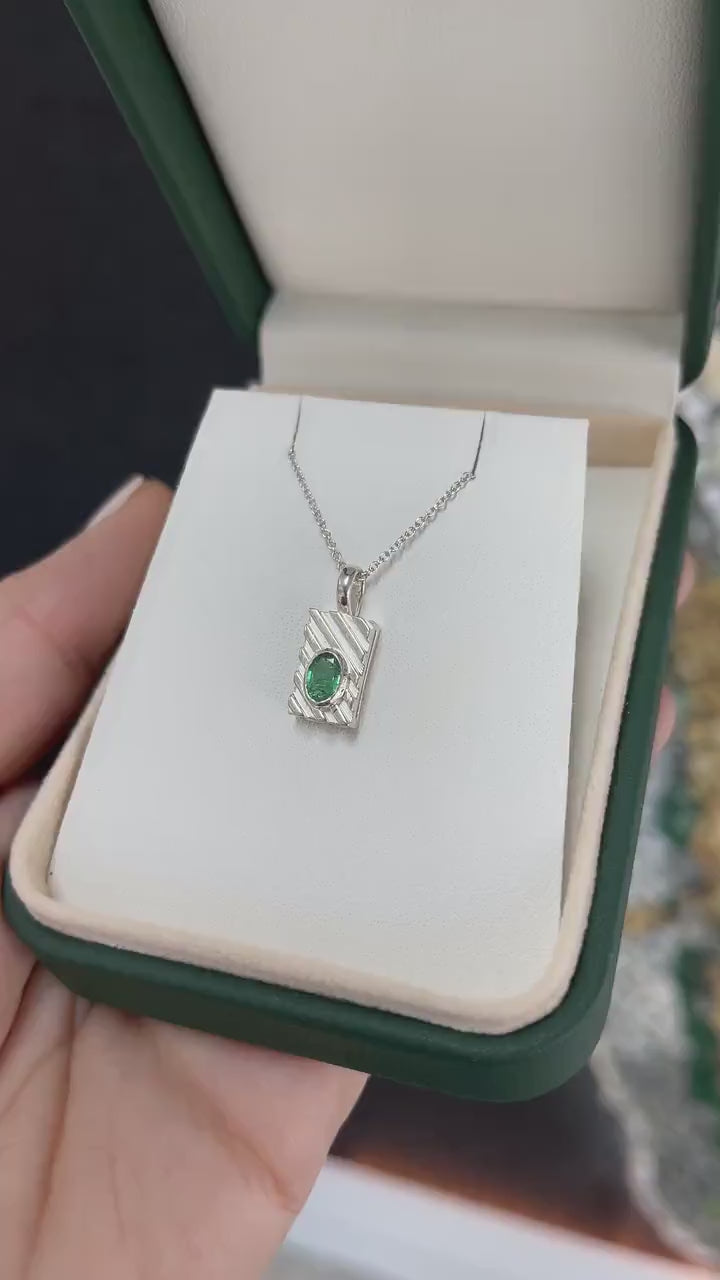 0.50ct Unisex Natural Oval Cut 925 Sterling Silver Emerald Solitaire Bezel Set Pendant Necklace