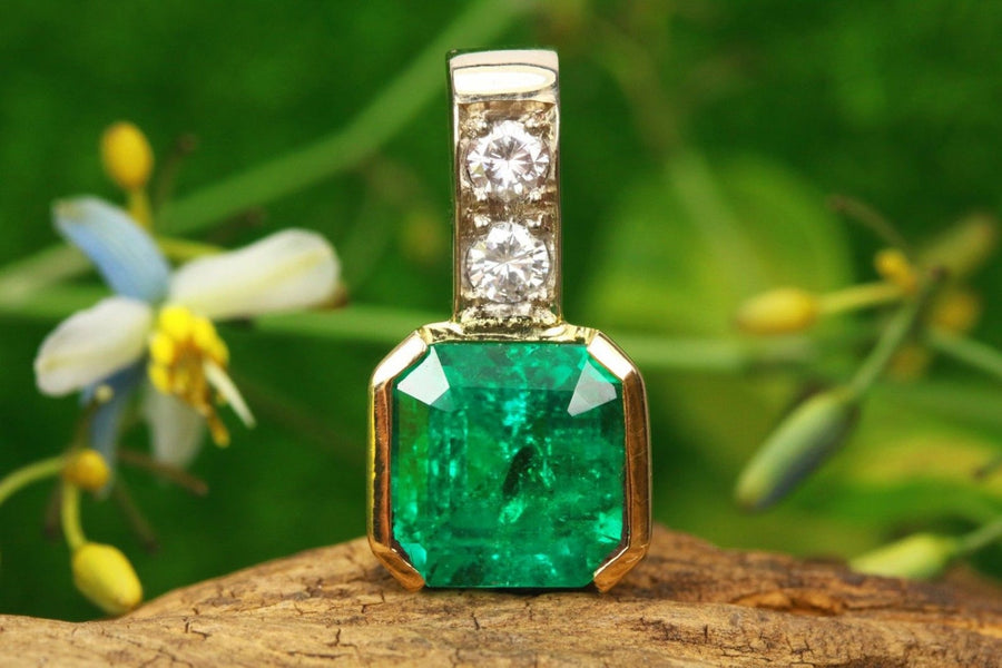  18K Asscher Cut Colombian Emerald & Diamond Channel Necklace