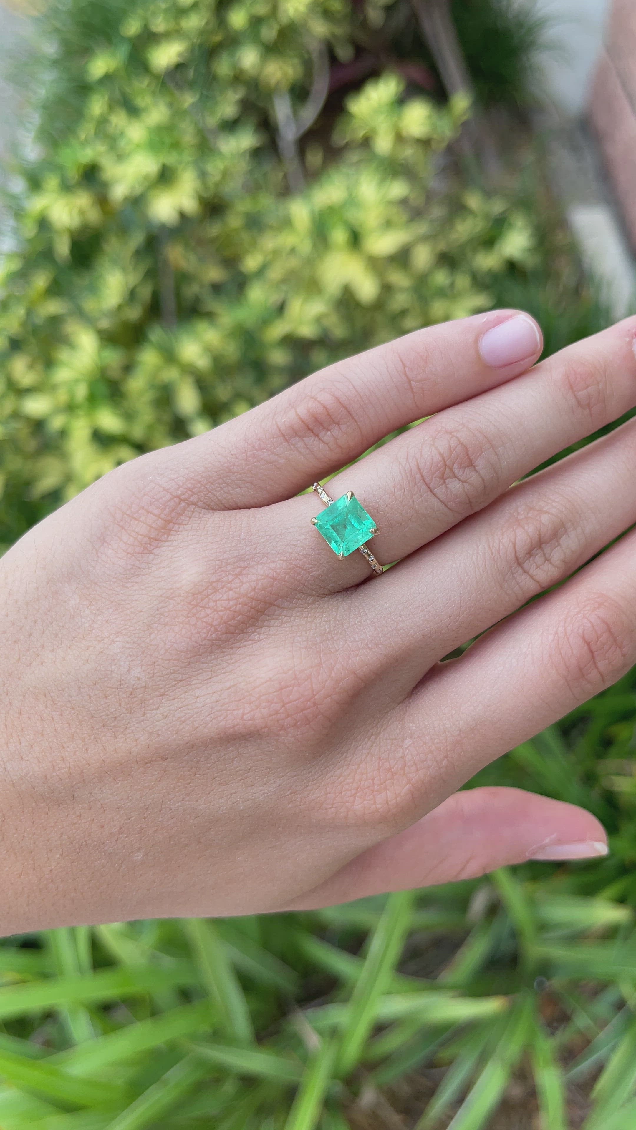 Radiant 14K Gold Ring with 3.18tcw Solitaire Colombian Emerald & Diamond Accent - Timeless Charm