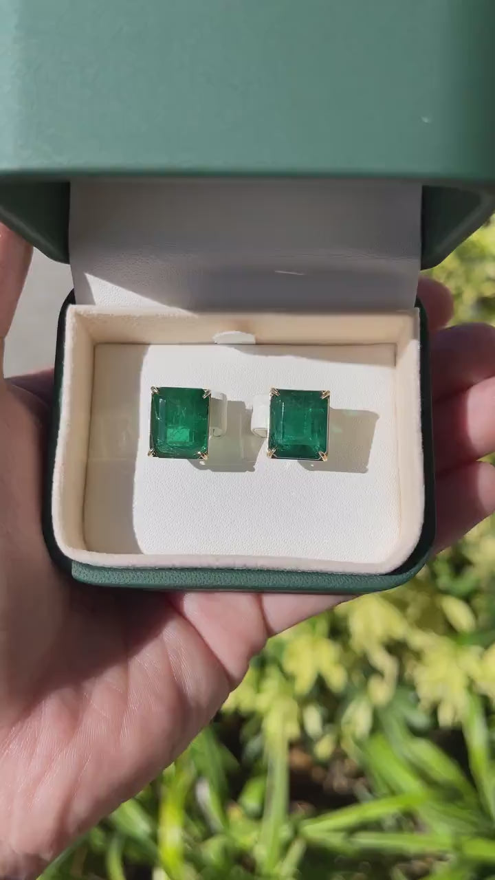 18.04tcw 18K LARGE AAA Emerald Stud Statement Heirloom Gold Earrings