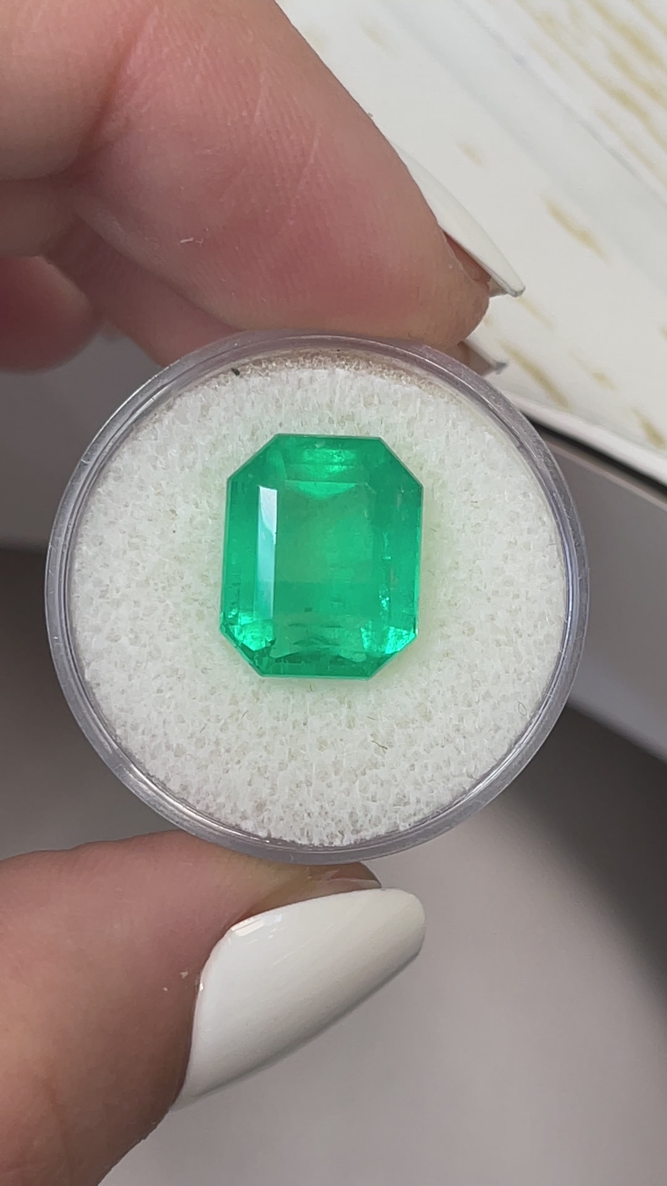 8.46 Carat 13x11 Classic Green Emerald Cut Loose Colombian Emerald-Emerald Cut