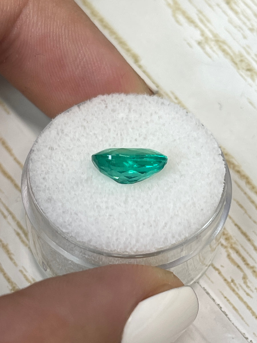 Magnificent Green Oval-Cut Colombian Emerald – 2.49 Carats and VVS Clarity