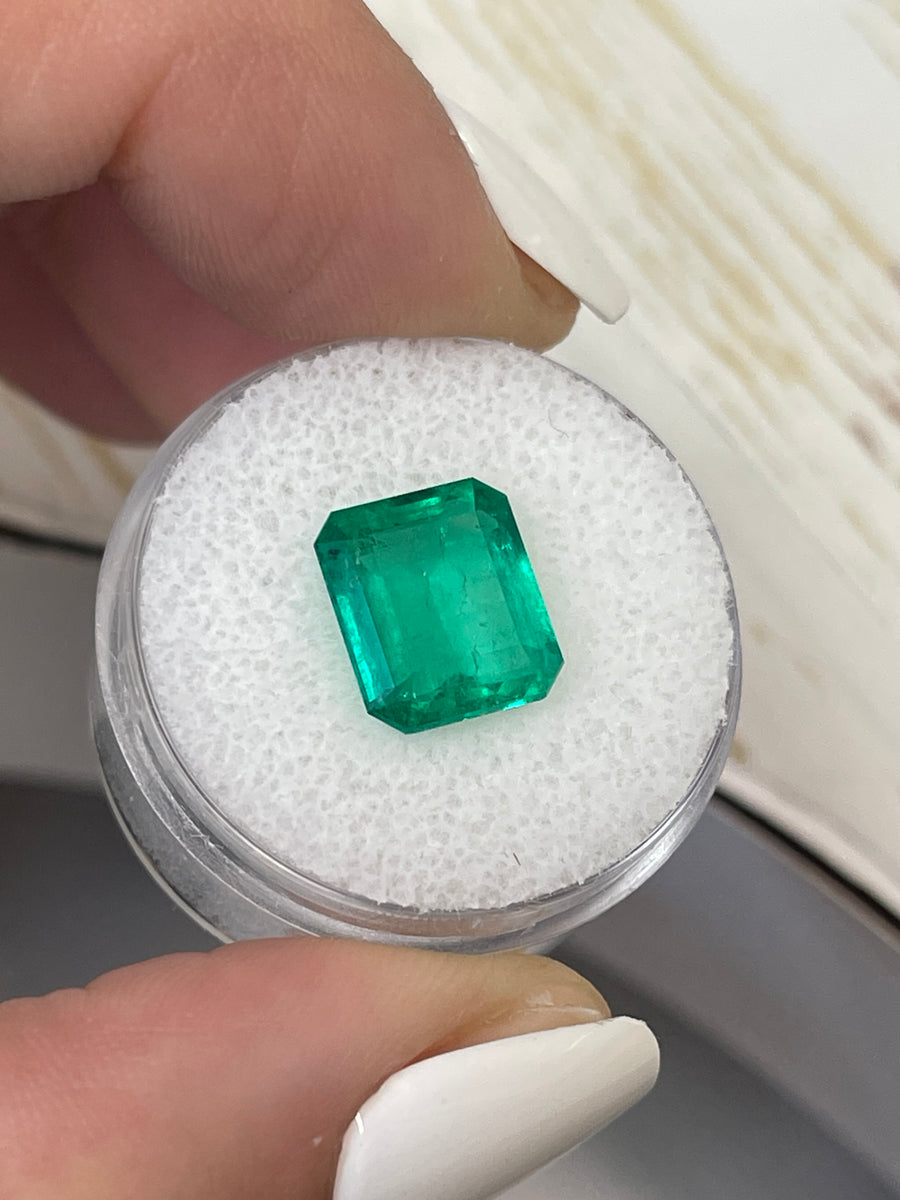 Elegant Classic Emerald Cut - 4.20 Carat Loose Colombian Emerald in Vivid Muzo Green