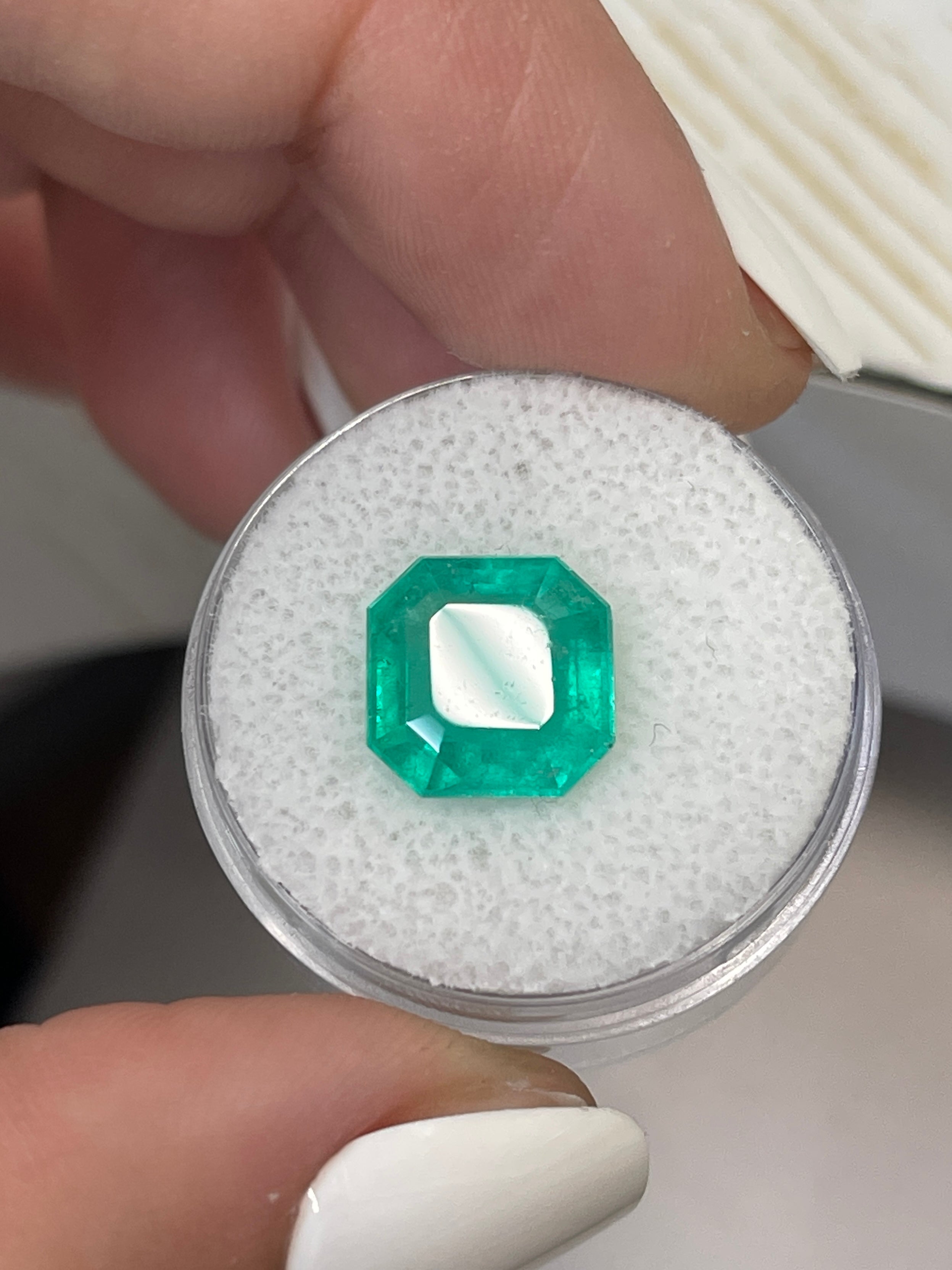 Rare Colombian Emerald - 4.71 Carat Asscher Cut - Loose Stone