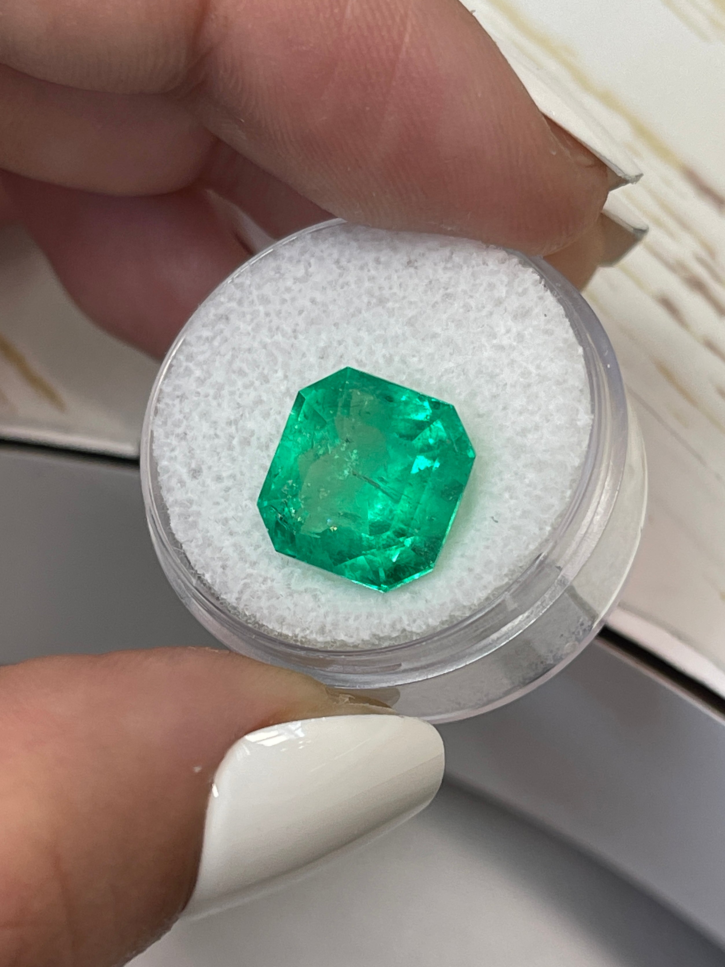 Asscher Cut Loose Colombian Emerald - Vivid 7.41 Carat Green Beauty