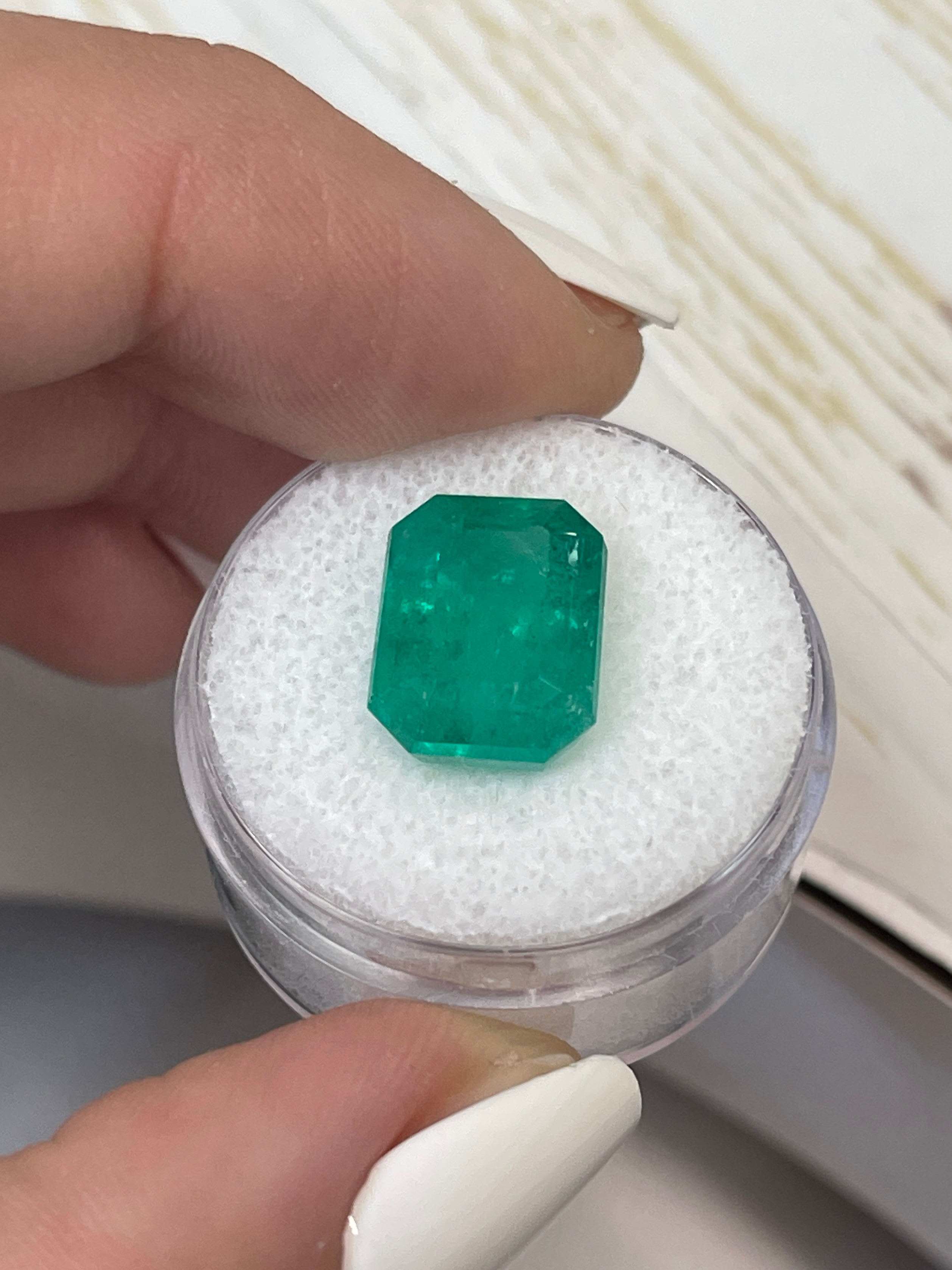 7.64 Carat Loose Colombian Green Emerald - Precious Gem