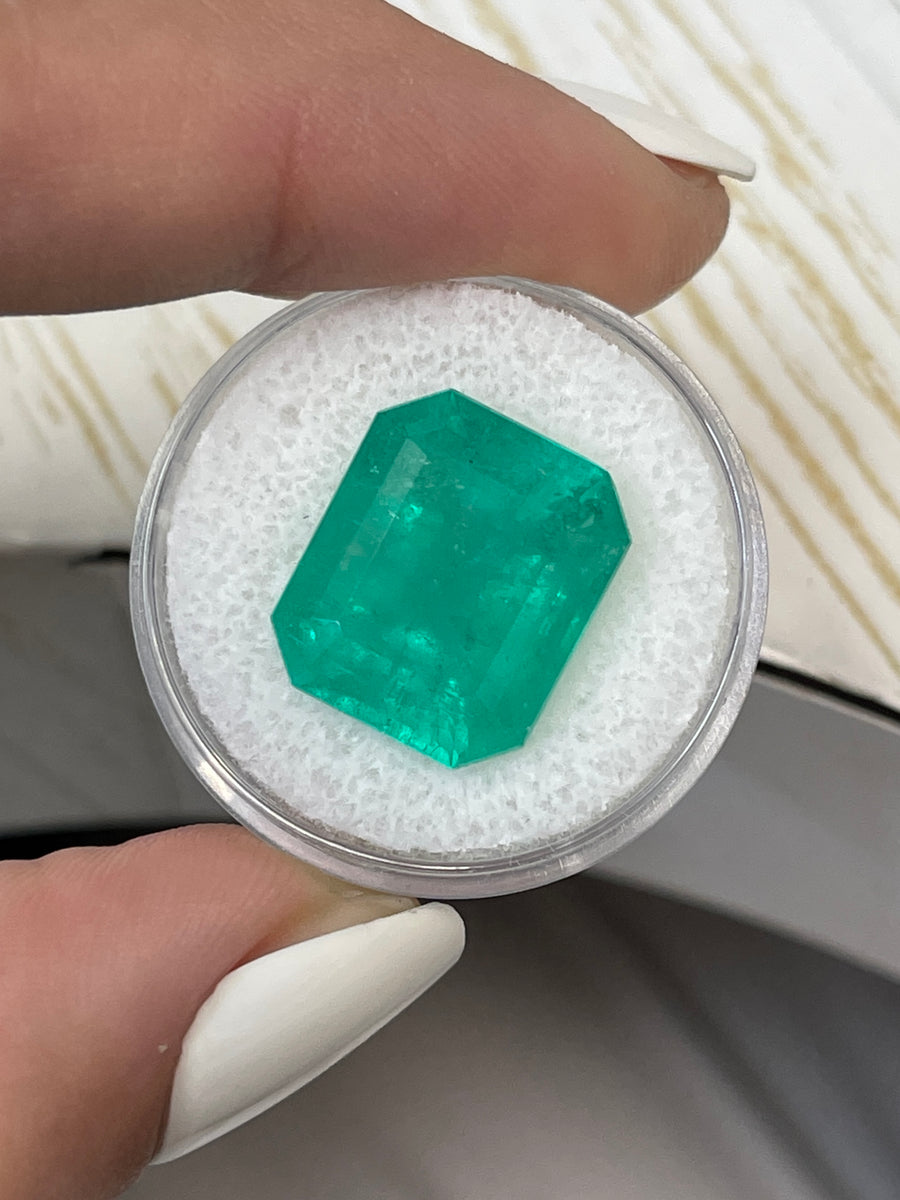 Stunning Bluish Green Natural Emerald - 15.5x13 mm, 12.31 Ct