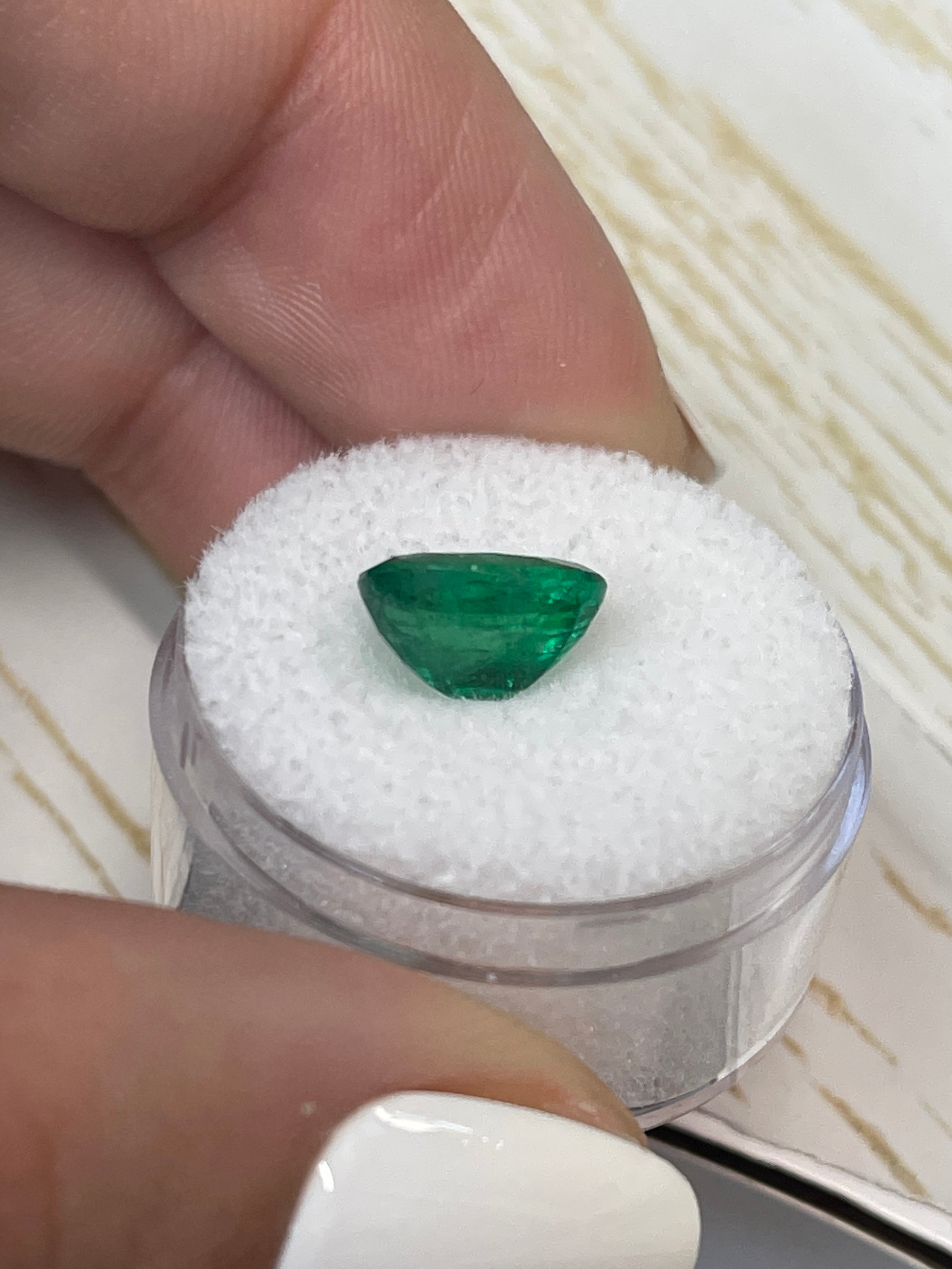 Classic Oval-Cut Zambian Emerald - 2.90 Carats of Green Elegance