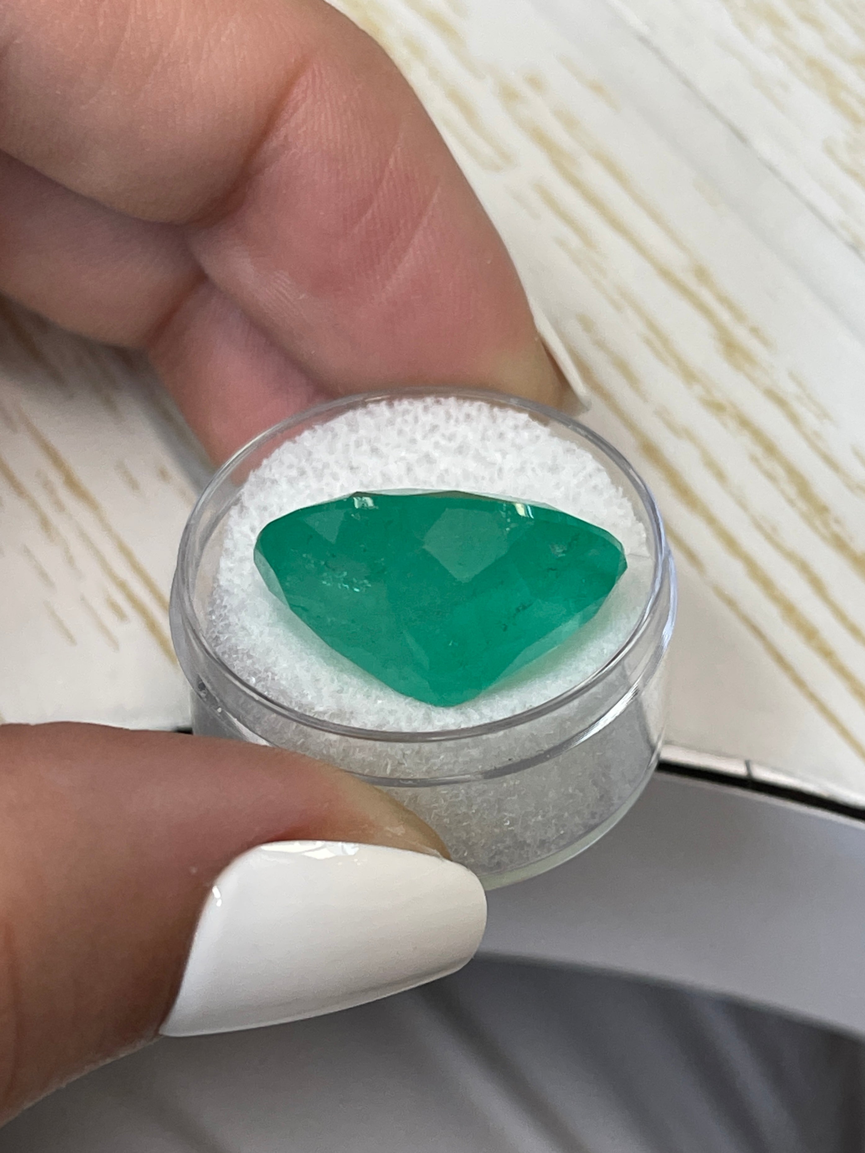 Oval Cut Natural Colombian Emerald - Massive 20.05 Carats