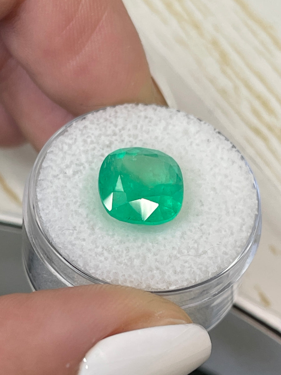 5.07 Carat Loose Colombian Emerald with Cushion Shape in Green