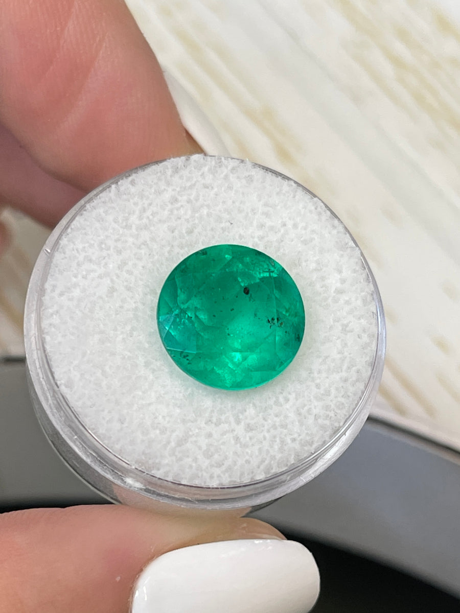 Loose Colombian Emerald: 6.16 Carats, Round Shape, 12x12mm, Unique Green Hue