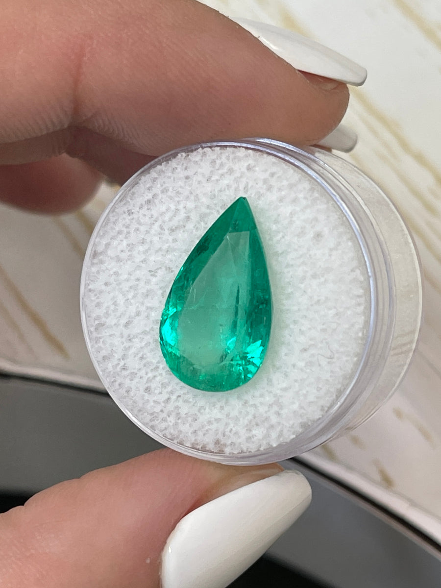 Vibrant 17x10.5 Pear-Shaped Colombian Emerald - Loose Gem