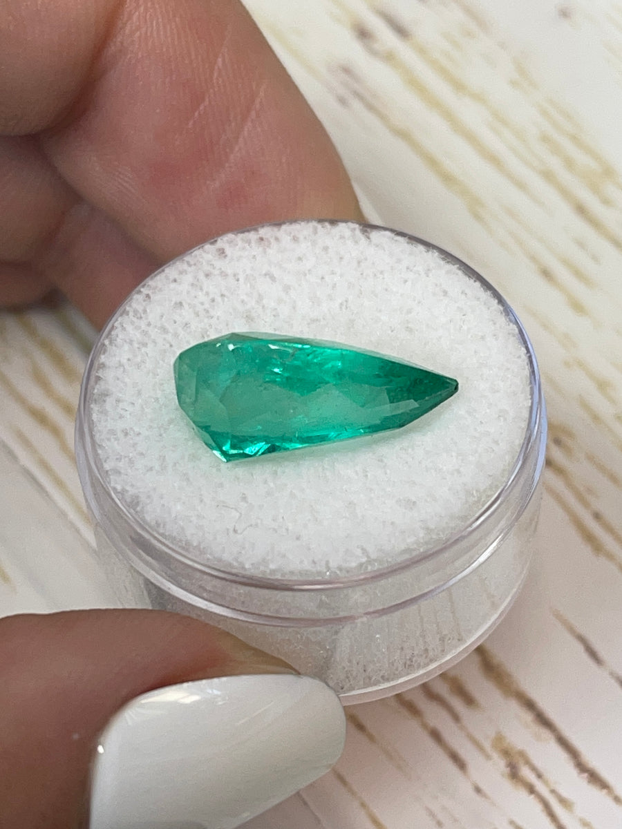 Mesmerizing 17x10.5 Vivid Colombian Emerald - Loose Stone