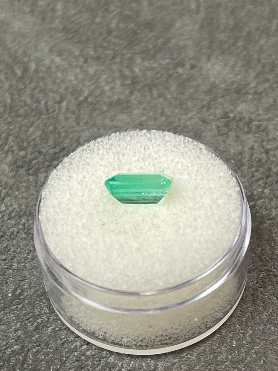 Chromatic Green Natural Emerald: 1.50 Carat Loose Colombian Stone