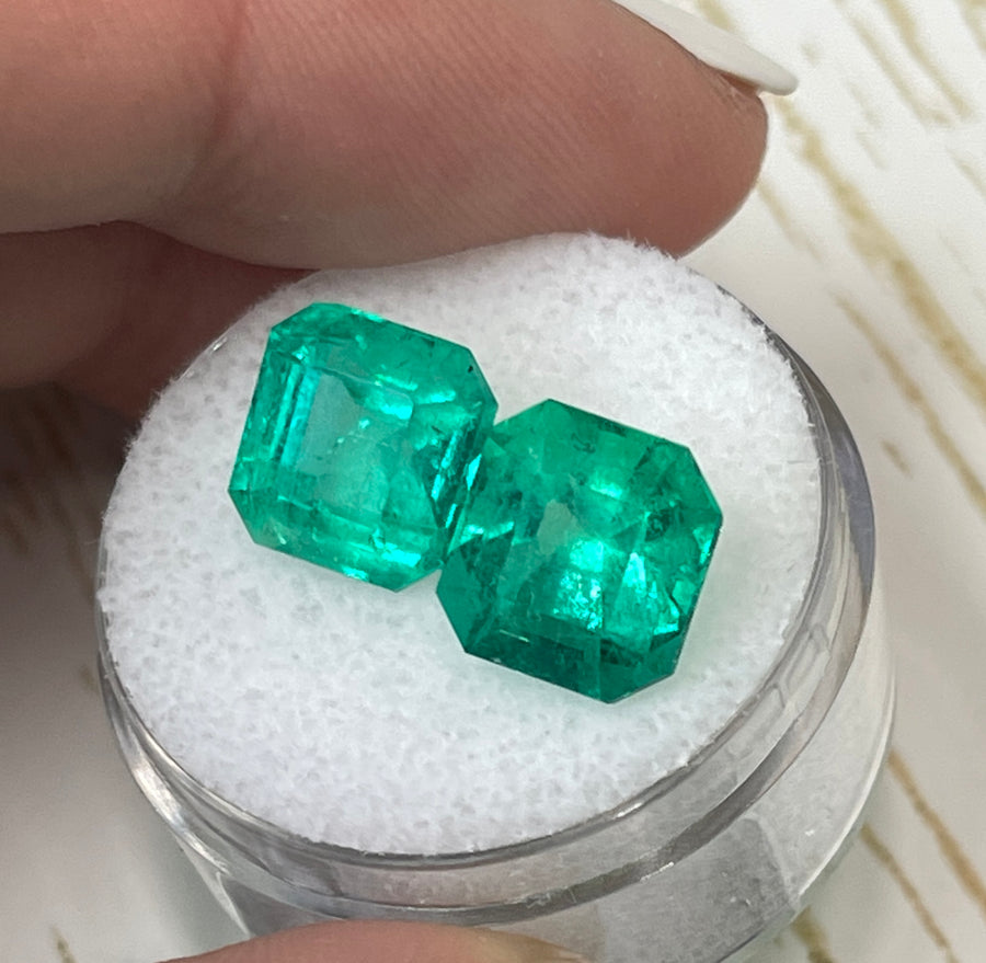 Pair of 9.5x9 Loose Green Colombian Emeralds - 8.60 Total Carat Weight