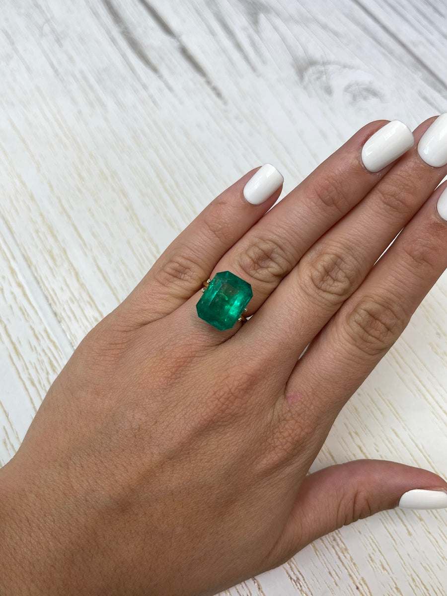 Large 15.5x12mm Colombian Emerald - 11.47 Carat Gemstone - Emerald Cut