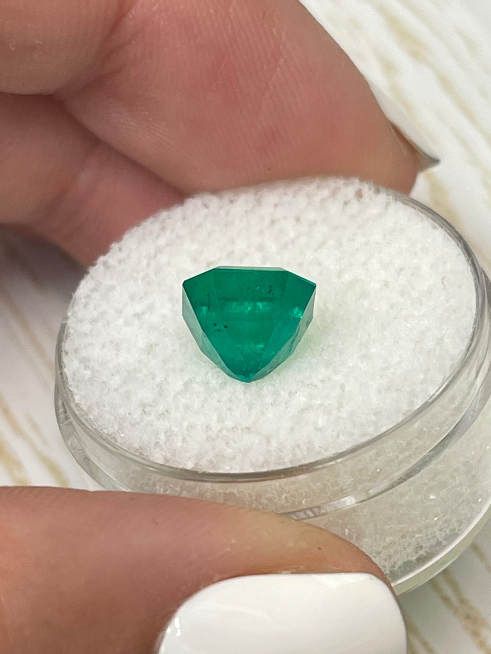 Minor Oil 3.01 Carat Asscher Cut Colombian Emerald - Stunning Vivid Green