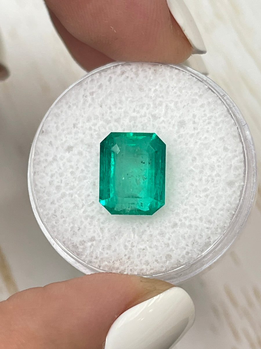 7.11 Carat Colombian Emerald: A 10x8 Green Natural Gemstone in Emerald Cut