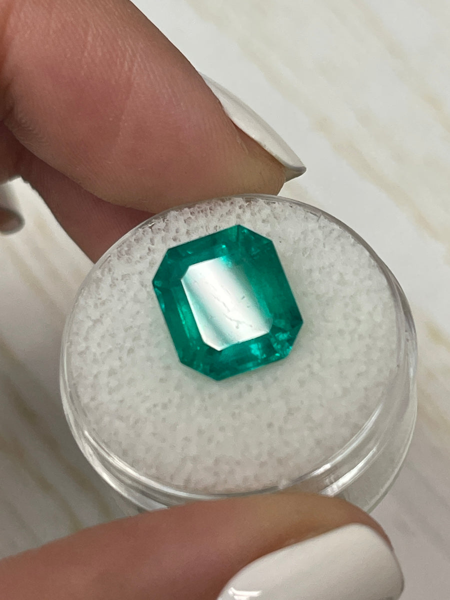 Vivid Bluish Green 5.84 Carat Colombian Emerald in Elegant Asscher Cut