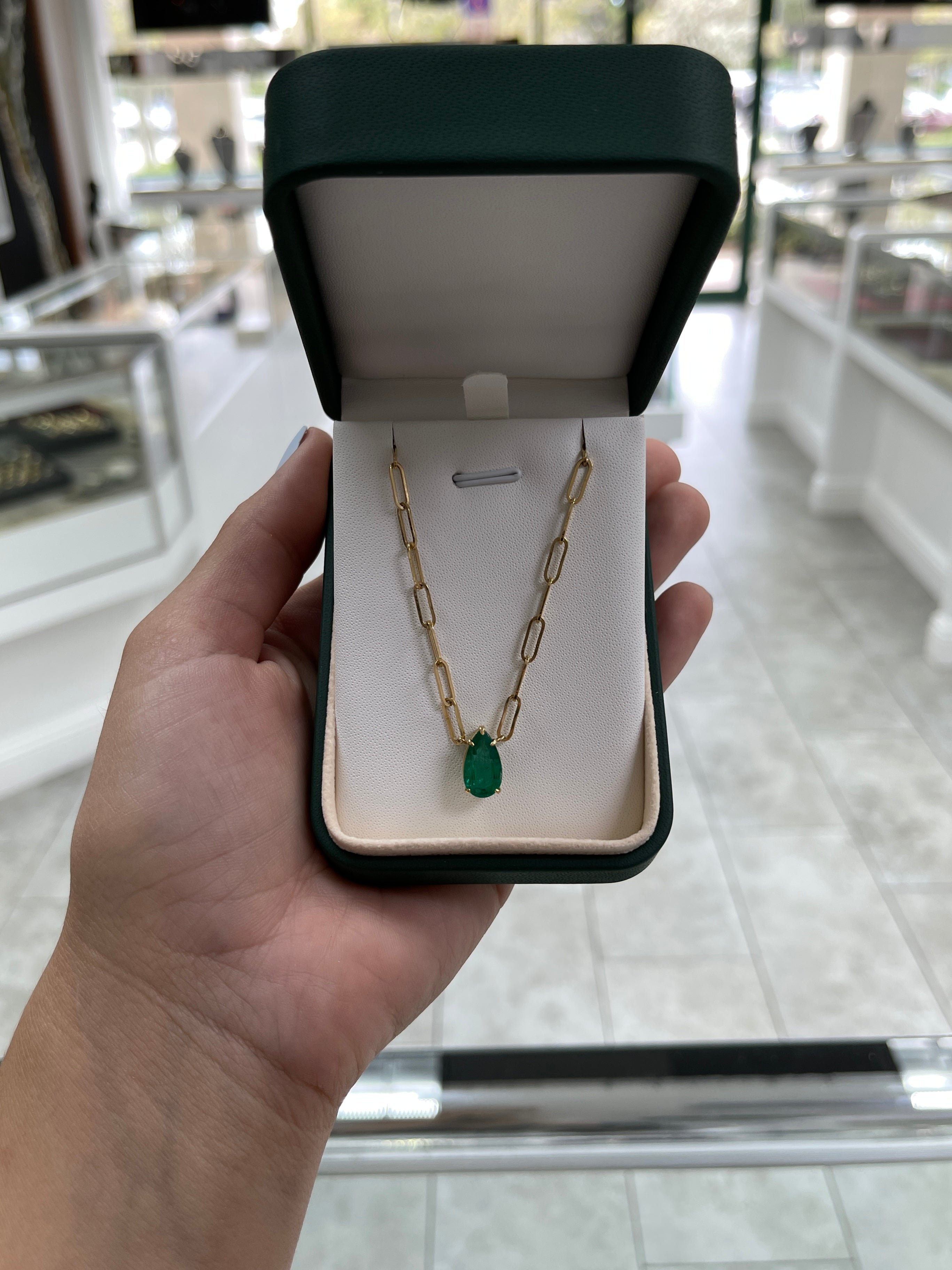 2.73cts 14K Fine Quality Emerald Solitaire Gold Necklace - JR Colombian Emeralds