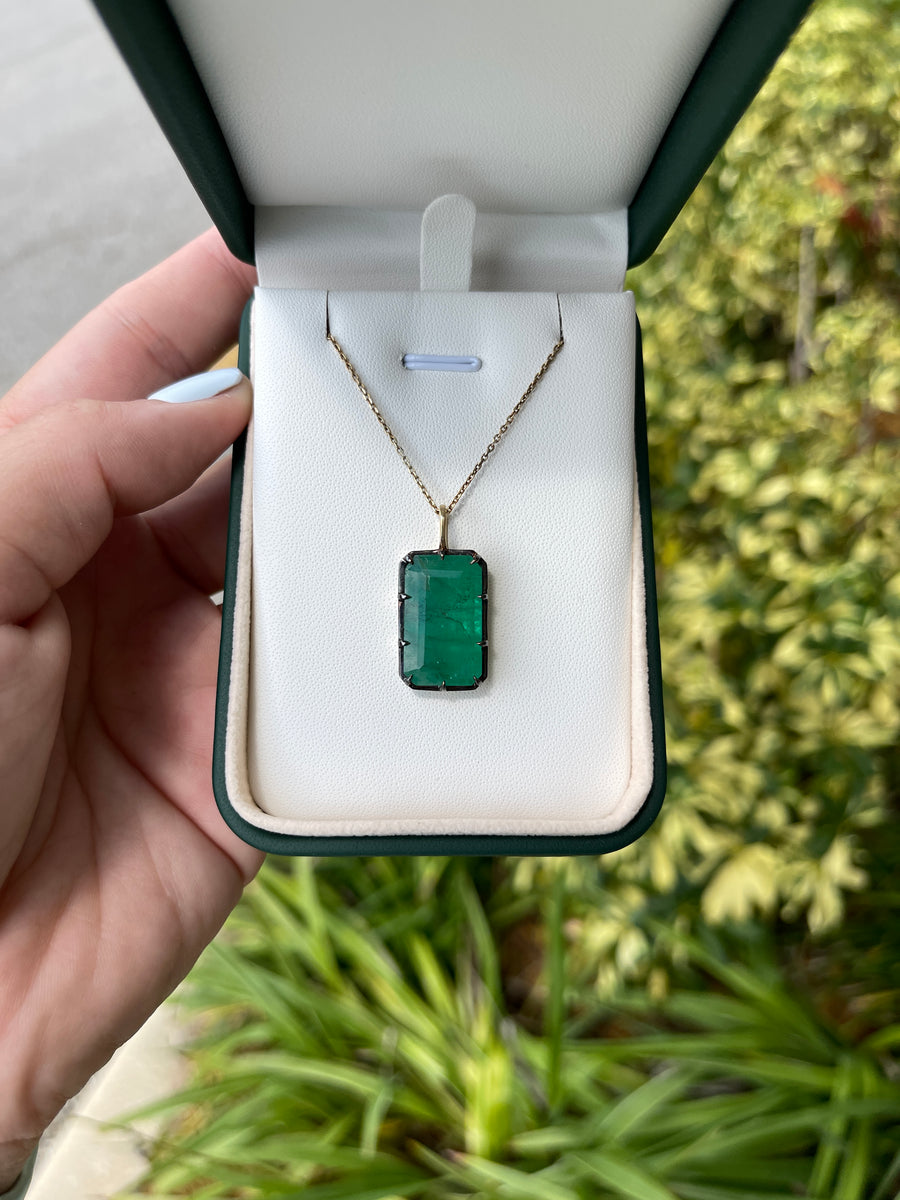 10.98ct Emerald Georgian Styled Solitaire 14K Gold Pendant