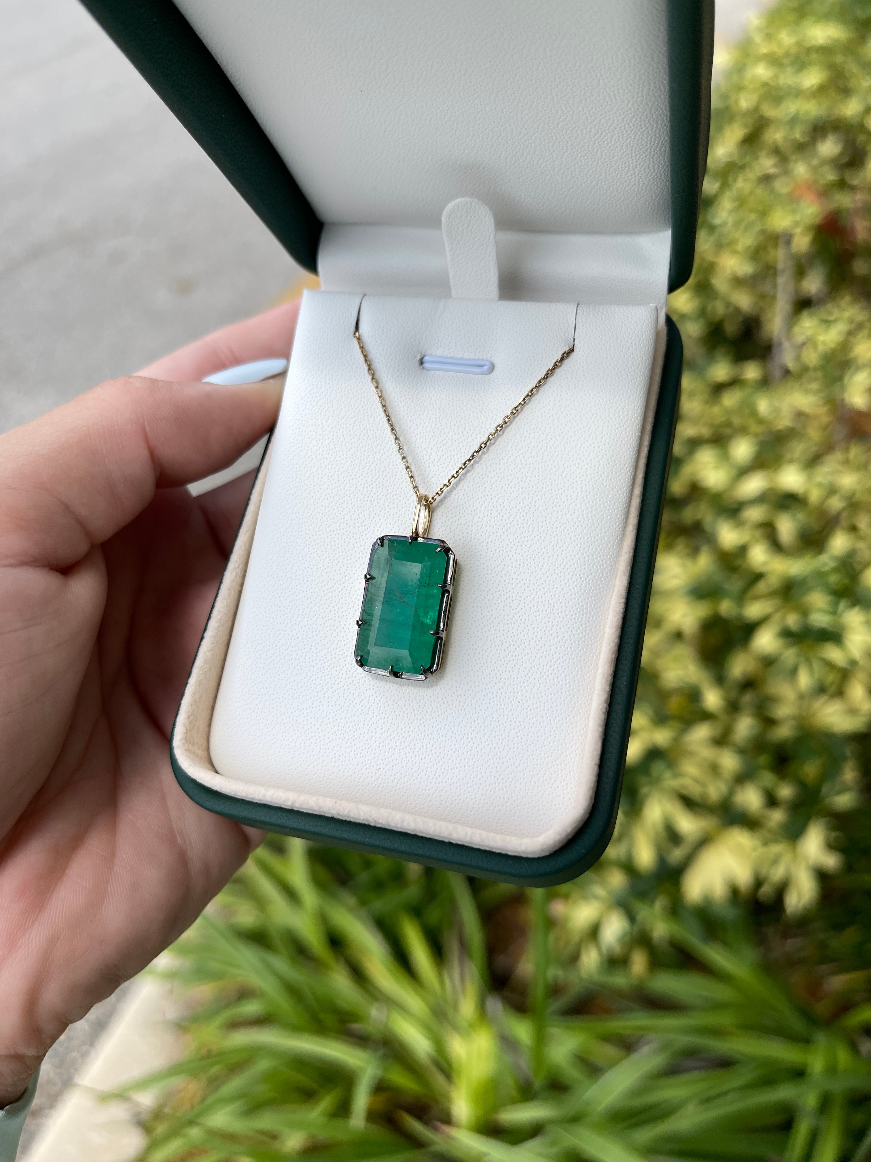 10.98ct Emerald Georgian Styled Solitaire 14K Gold Pendant - JR Colombian Emeralds