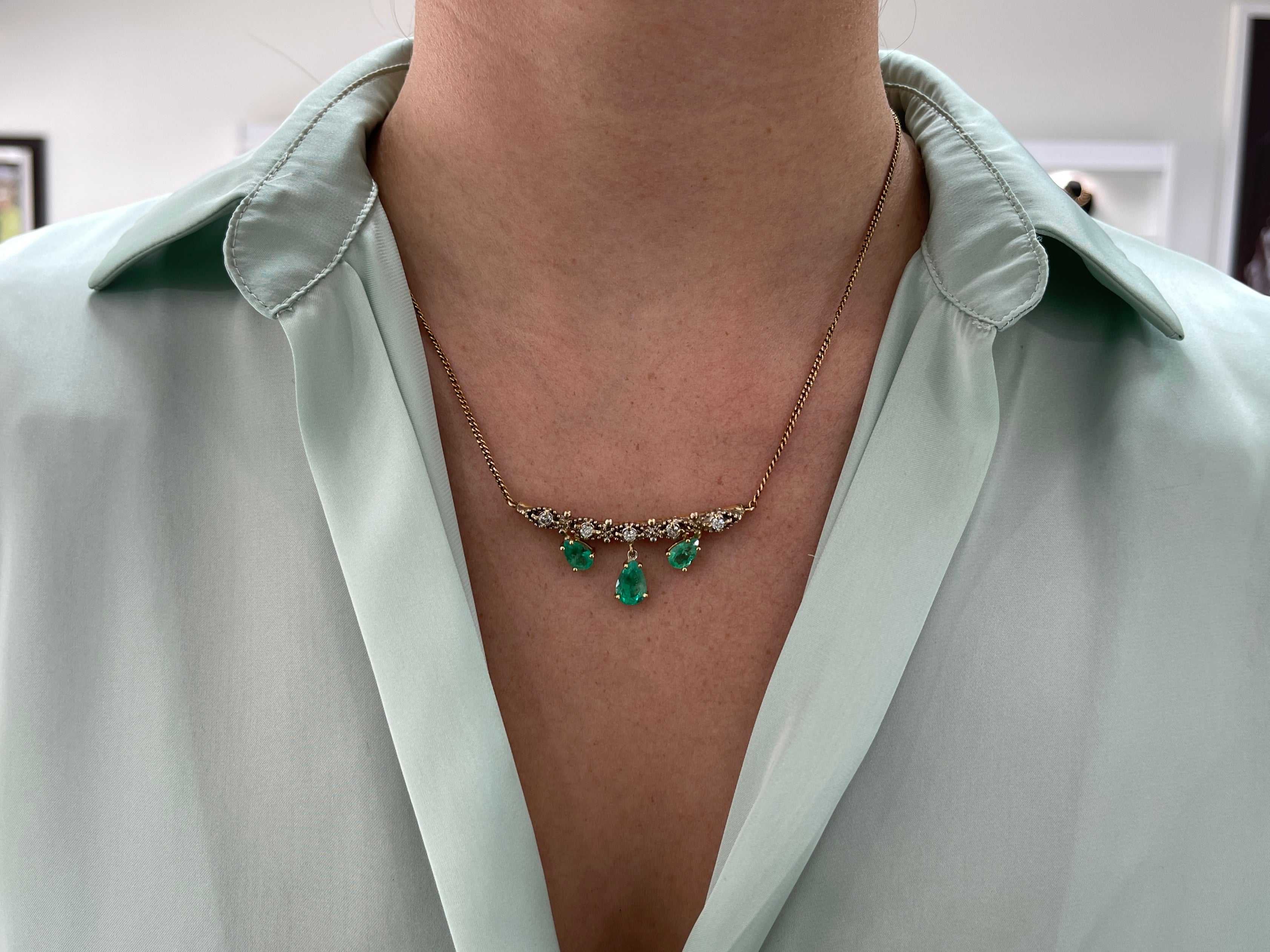 6.70tcw Bib Vintage Emerald Pear & Diamond Necklace 14K - JR Colombian Emeralds