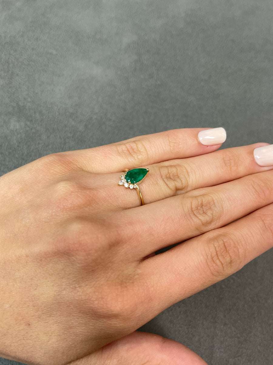 Eternal Radiance: 14K Gold Ring with 1.51tcw Pear Shape Dark Green Emerald & Diamond Tiara - A Timeless Sparkle