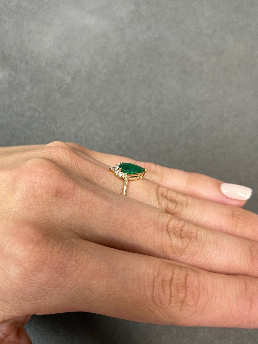 Shape Dark Green Emerald & Diamond Tiara Ring