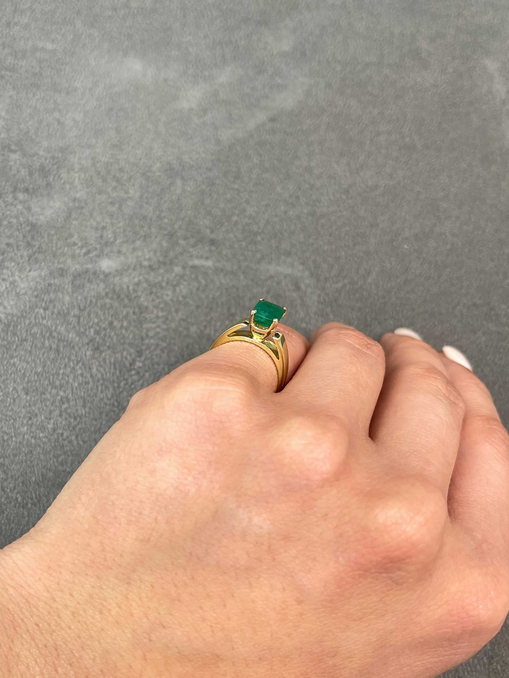 1.88 Carat Emerald Solitaire Engagement Ring 18K - JR Colombian Emeralds