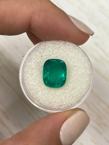 Cushion Cut Colombian Emerald: 4.45 Carats, 11x9 Dimensions, Vibrant Muzo Green Hue