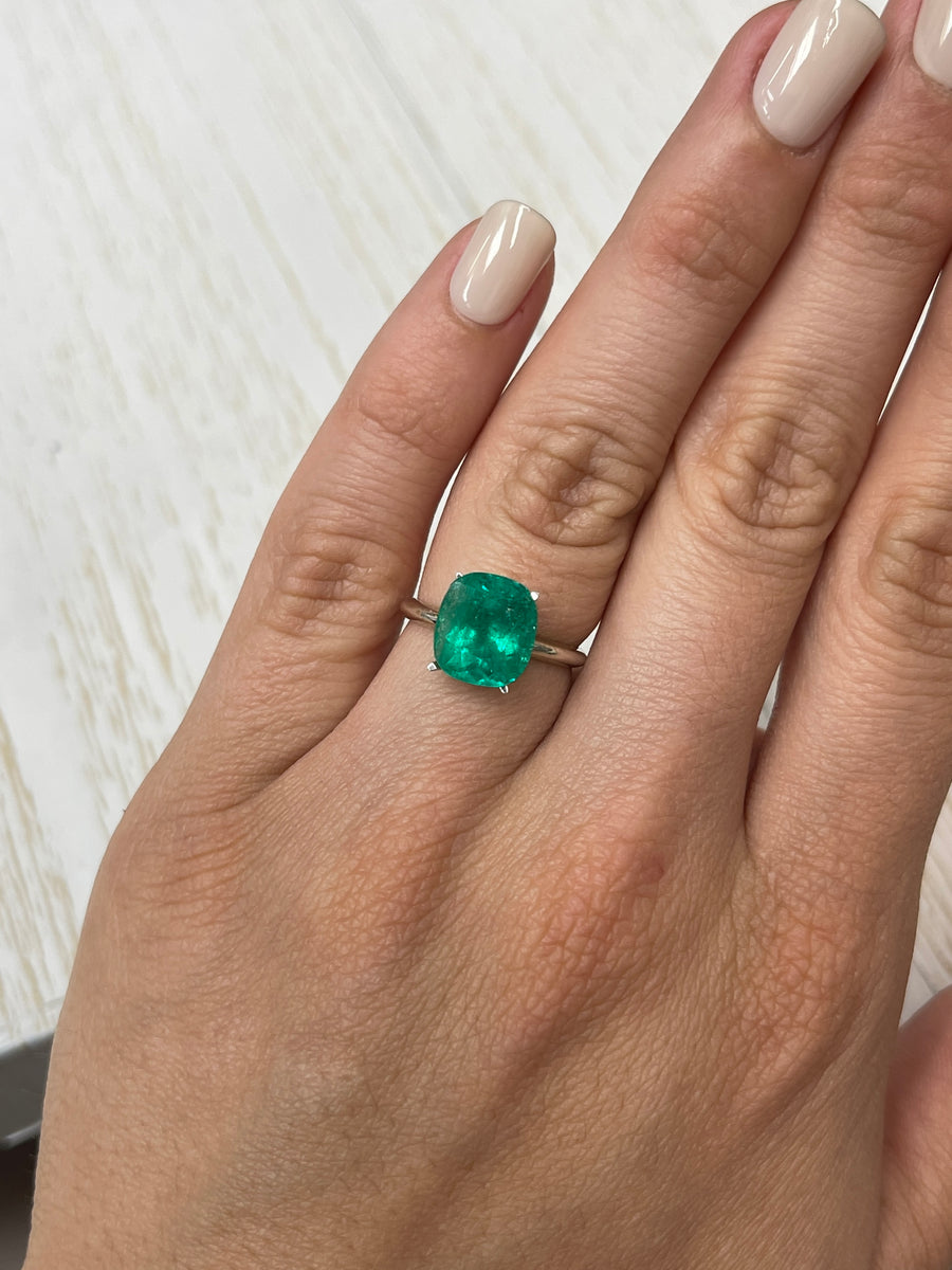 Green Colombian Emerald - 4.46 Carat Cushion-Cut Gemstone, Natural Beauty