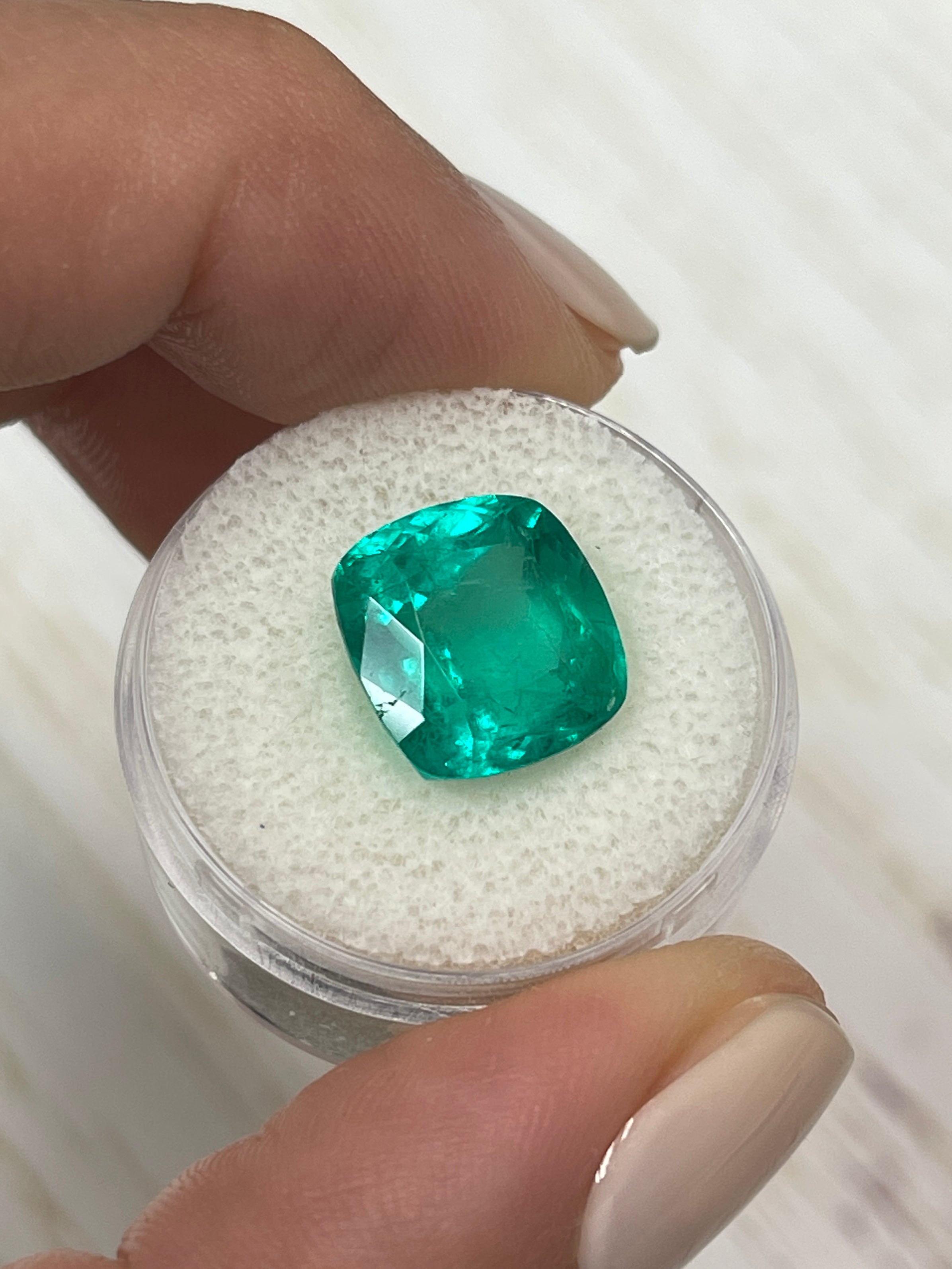 Natural 7.98 Carat Colombian Emerald - Brilliant Vivid Bluish Green Color - Cushion Cut