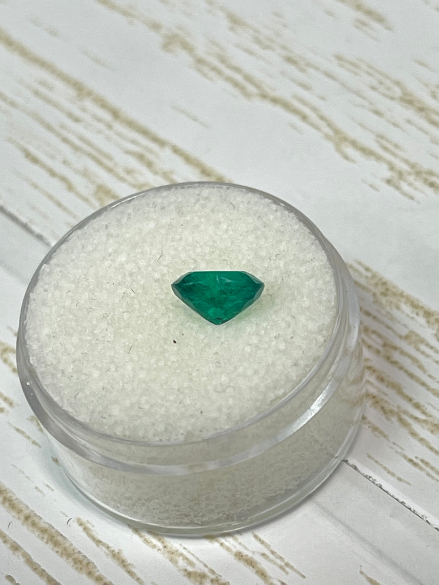 1.16 Carat Colombian Emerald in Heart Cut - Captivating Muzo Green Ring
