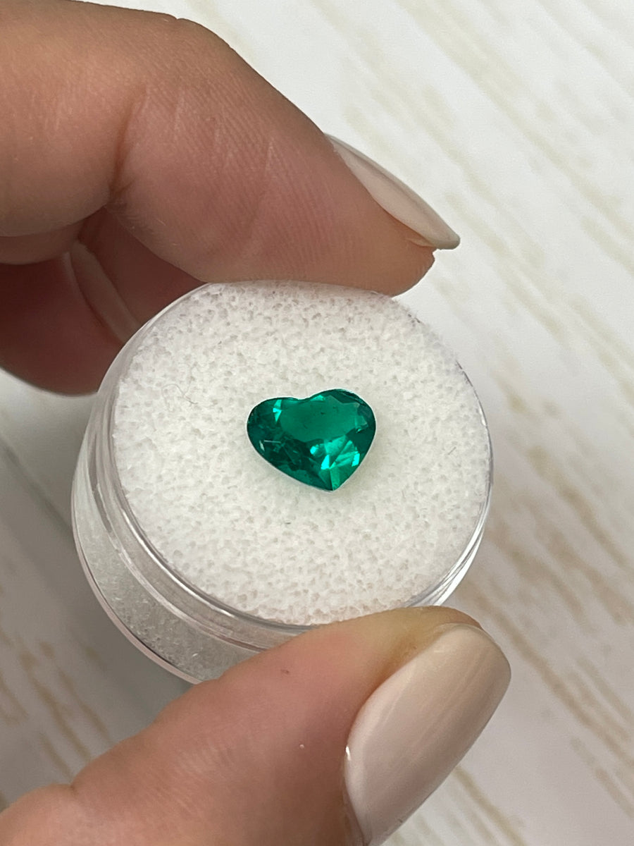 Heart-Shaped Ring Setting with 1.55 Carat Natural Colombian Emerald