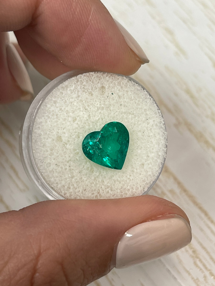 Heart-Cut 3.05 Carat Colombian Emerald - Spectacular Muzo Green Hue
