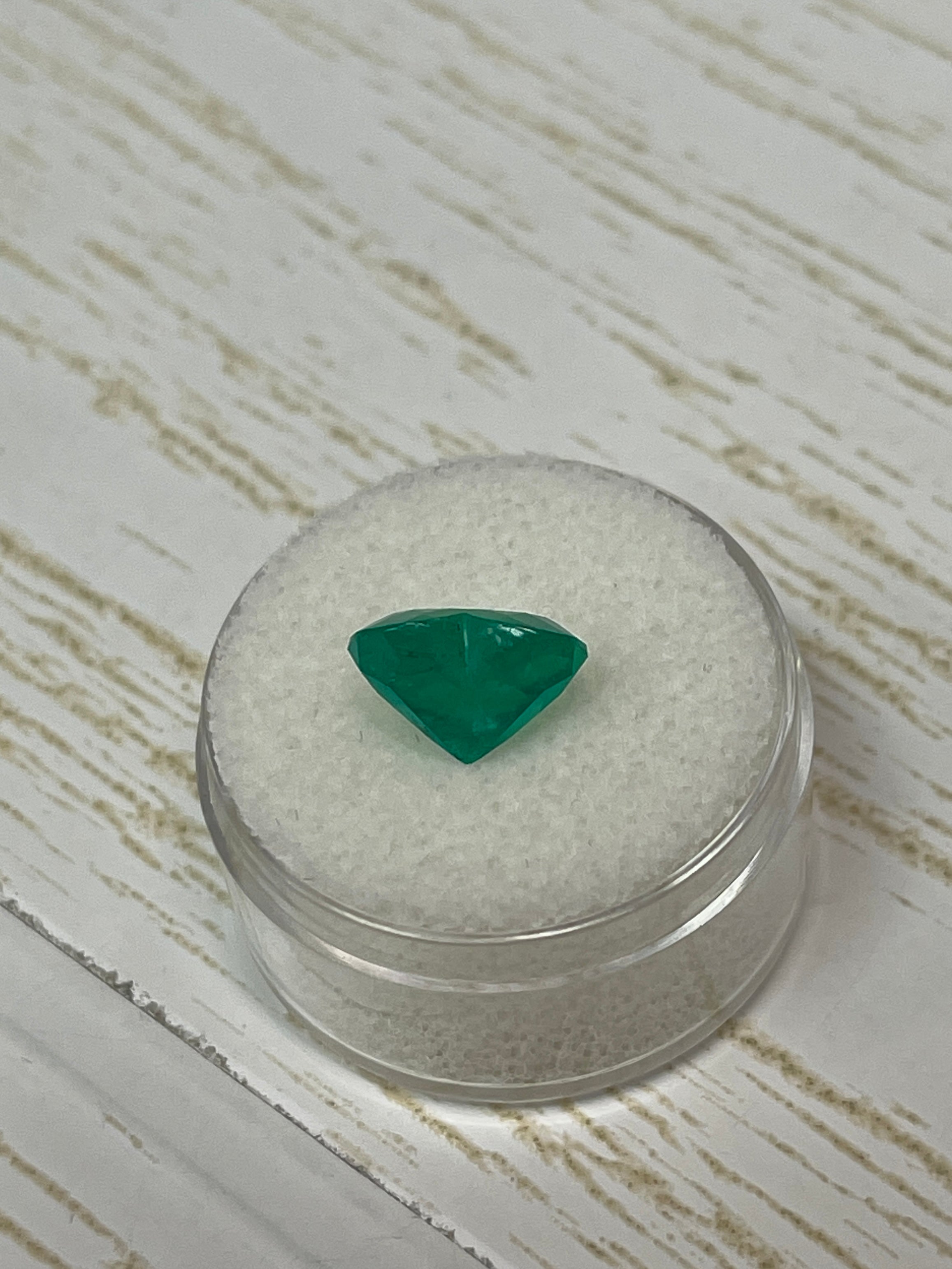 Vivid Green 3.35 Carat Colombian Emerald - Heart Shape - Certified Stone