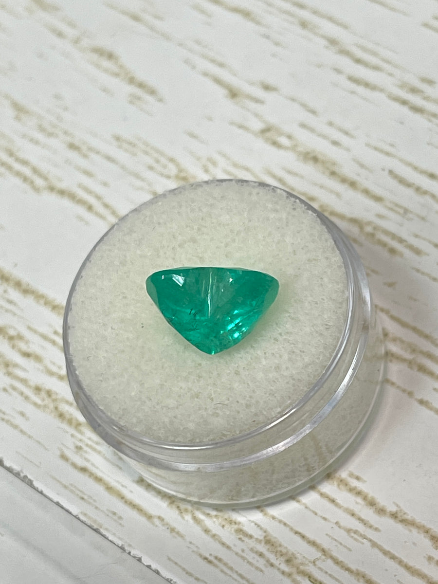 Gorgeous 5.16 Carat Colombian Emerald - Heart Shaped, 11x12mm Green Stone